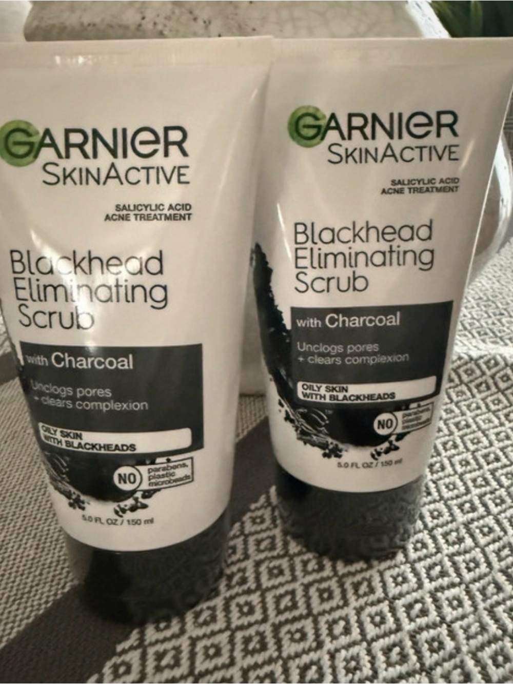Garnier SkinActive Blackhead Eliminating Scrub - White, Black, Green